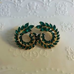 Elegant Green Crystal Earrings - Perfect for Formal Occasions